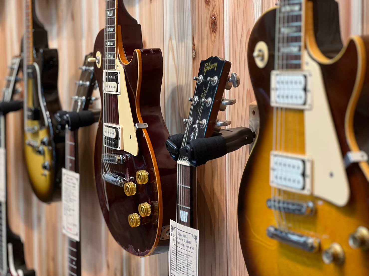 "Kendrick Guitars" Blog open !!