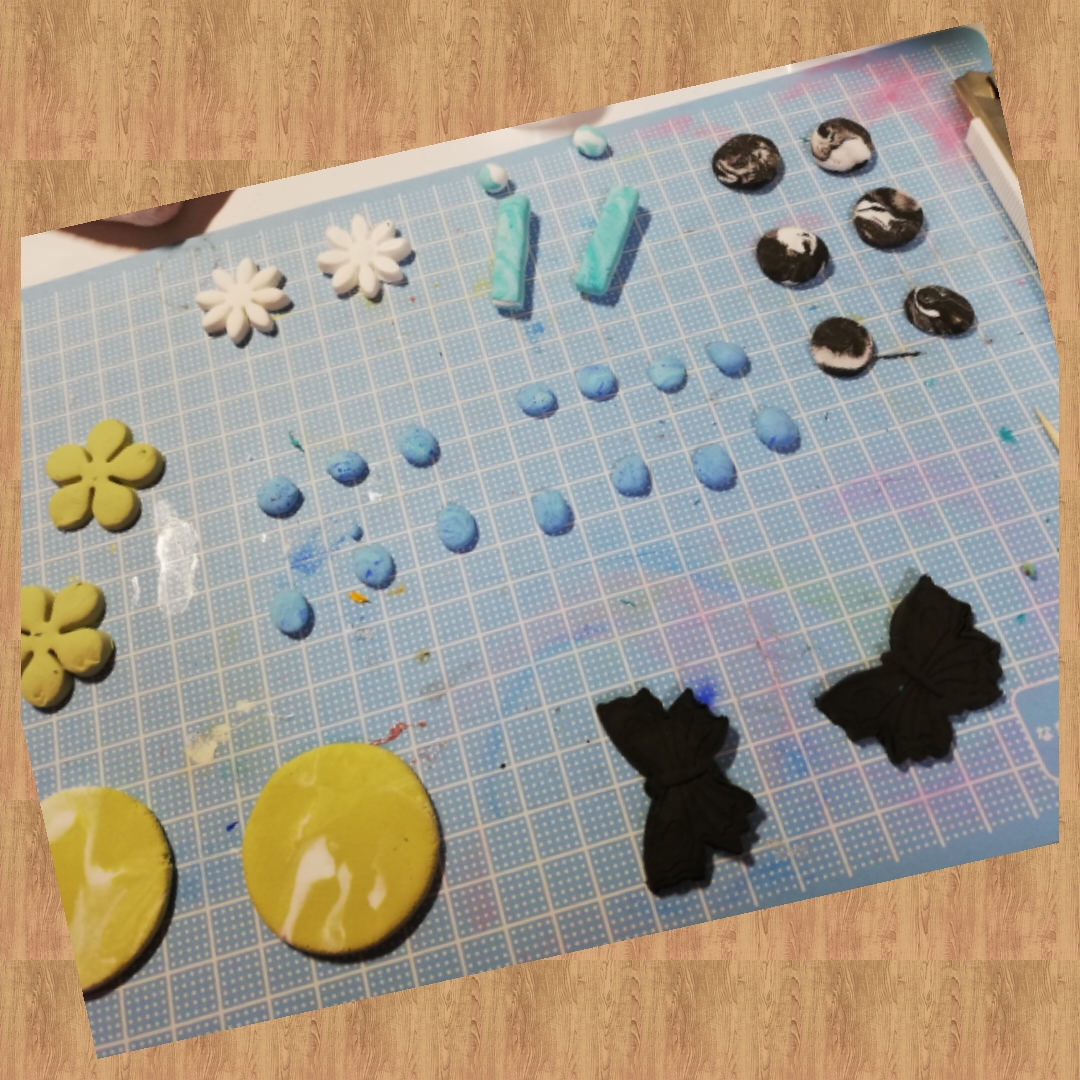 樹脂粘土で資材作り