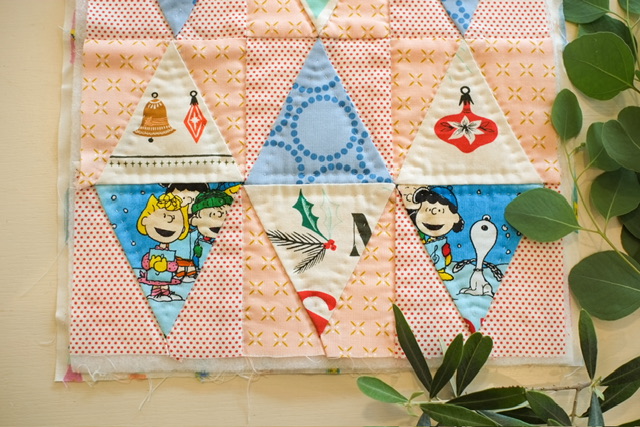 スヌーピーの柄を使ったミニキルト