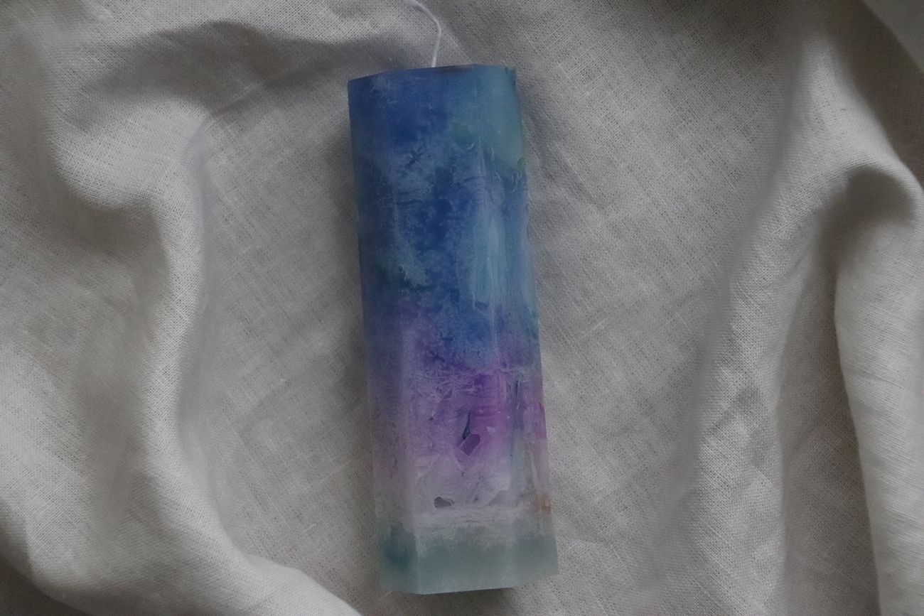 新作「流れに寄り添い ただ目をつむる」