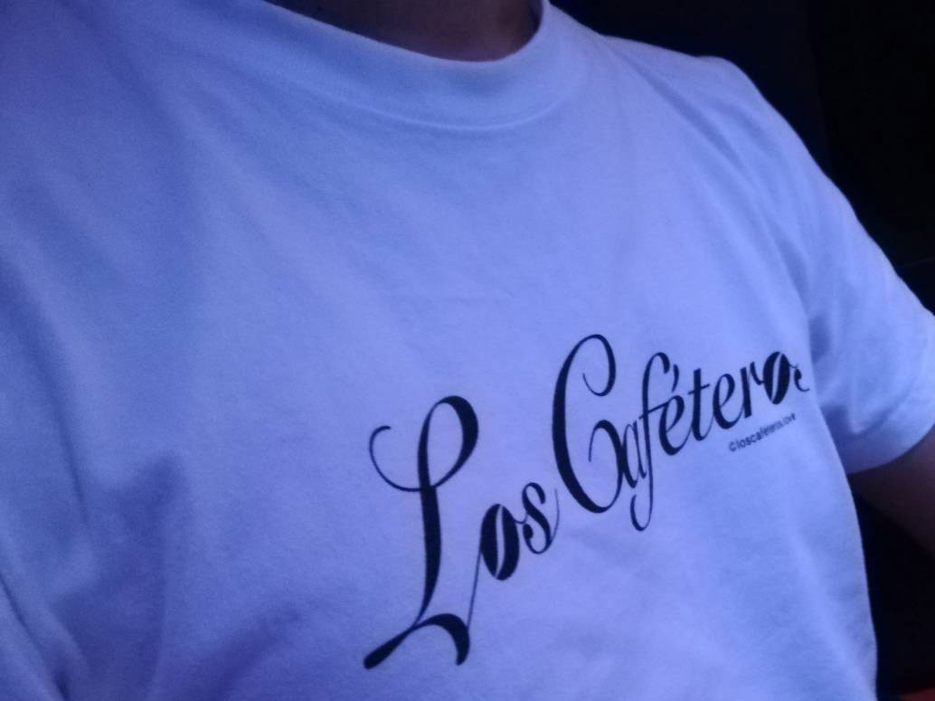 ロスカフェテロス　ロゴTシャツ　完成！