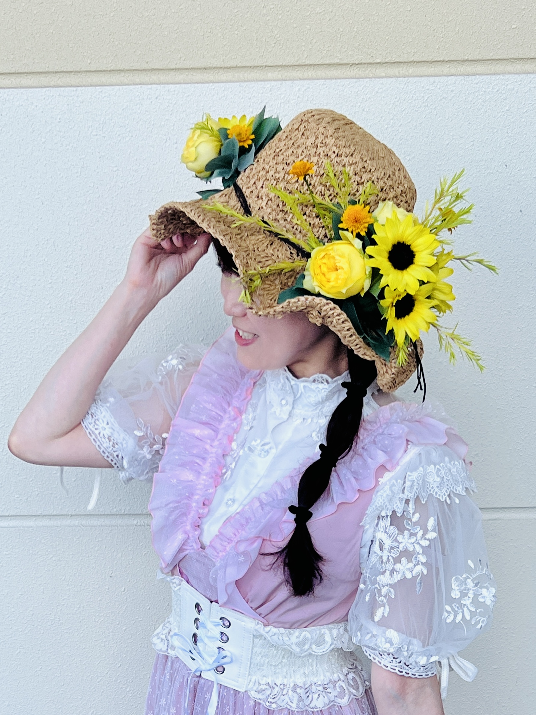 🌻夏を身につける。ひまわりの麦わら帽子フラワーアレンジを制作しました