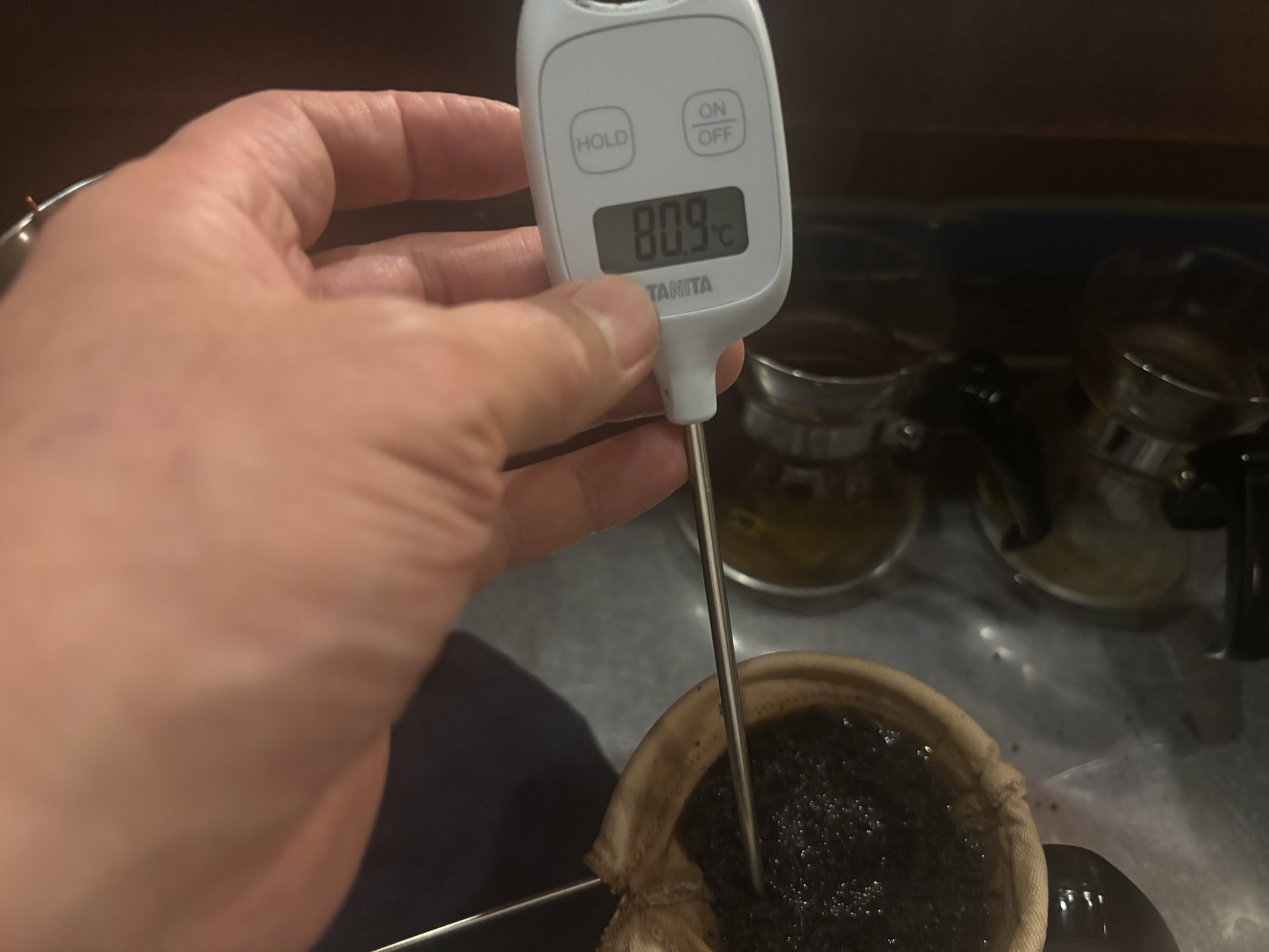 ドリッパーの中心と外側