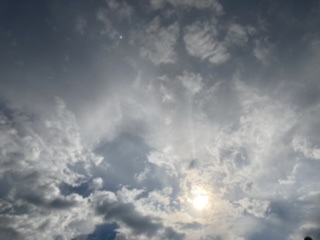 今日の空