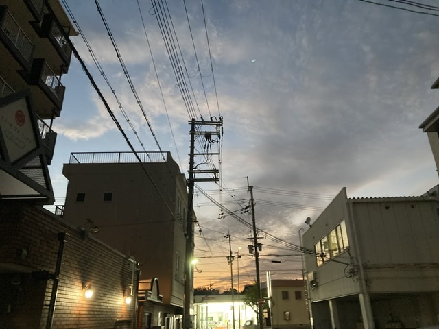 空と明かり