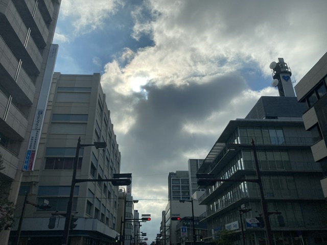 空と道