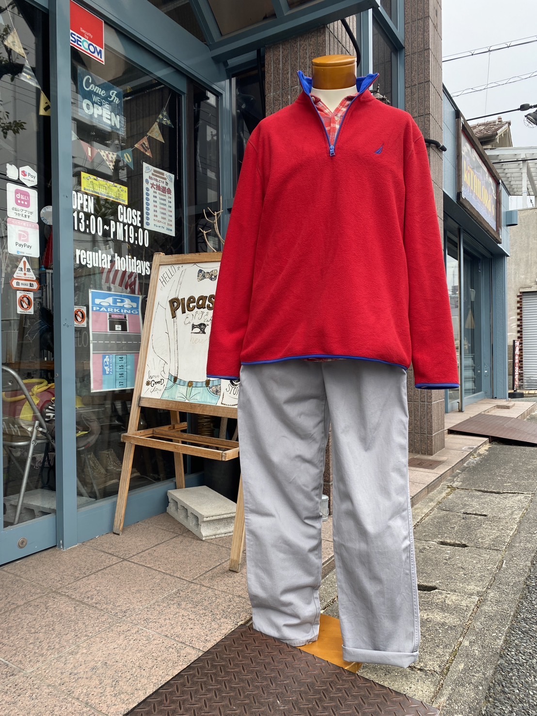 2025.2/1 ☁️ トップスは赤をベースにカジュアルに🕺🏻