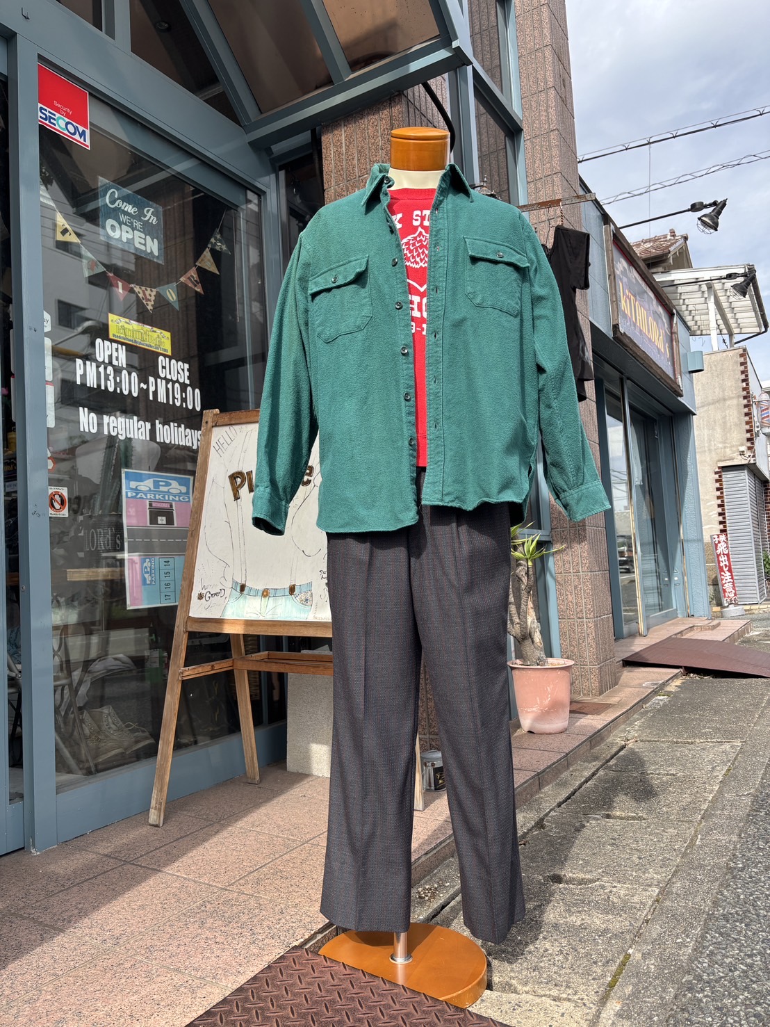2026.10/23 ☁️ 🎄まで約2ヶ月…80s意識したカラーで🕺🏻