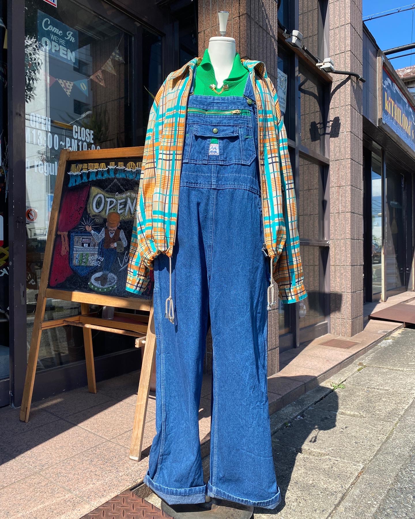 2022.10/2 ☀️ チェック×オーバーオールでリンク💃🏻🕺🏻