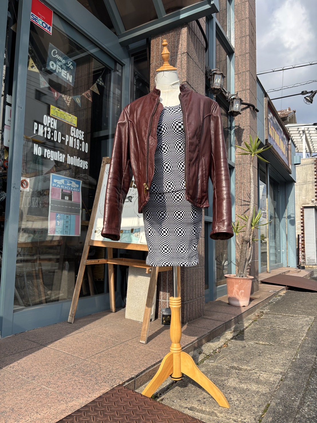 2025.11/14 ⛅️ ヴィンテージを女性らしく攻撃的に💃🏻