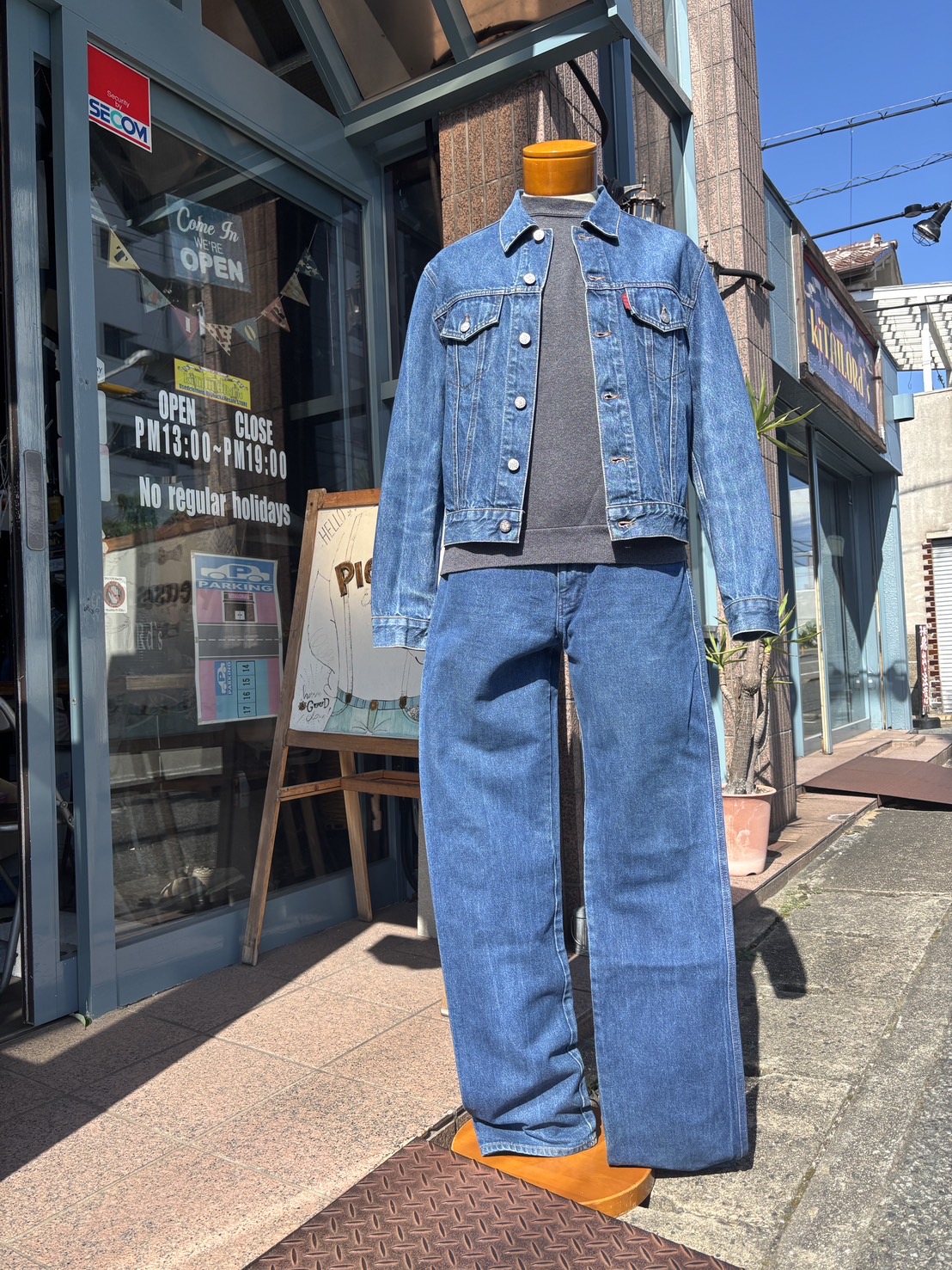 2025.10/17 🌤️ 国境を越えて🇮🇹🇺🇸🇦🇺デニムonデニム🕺🏻