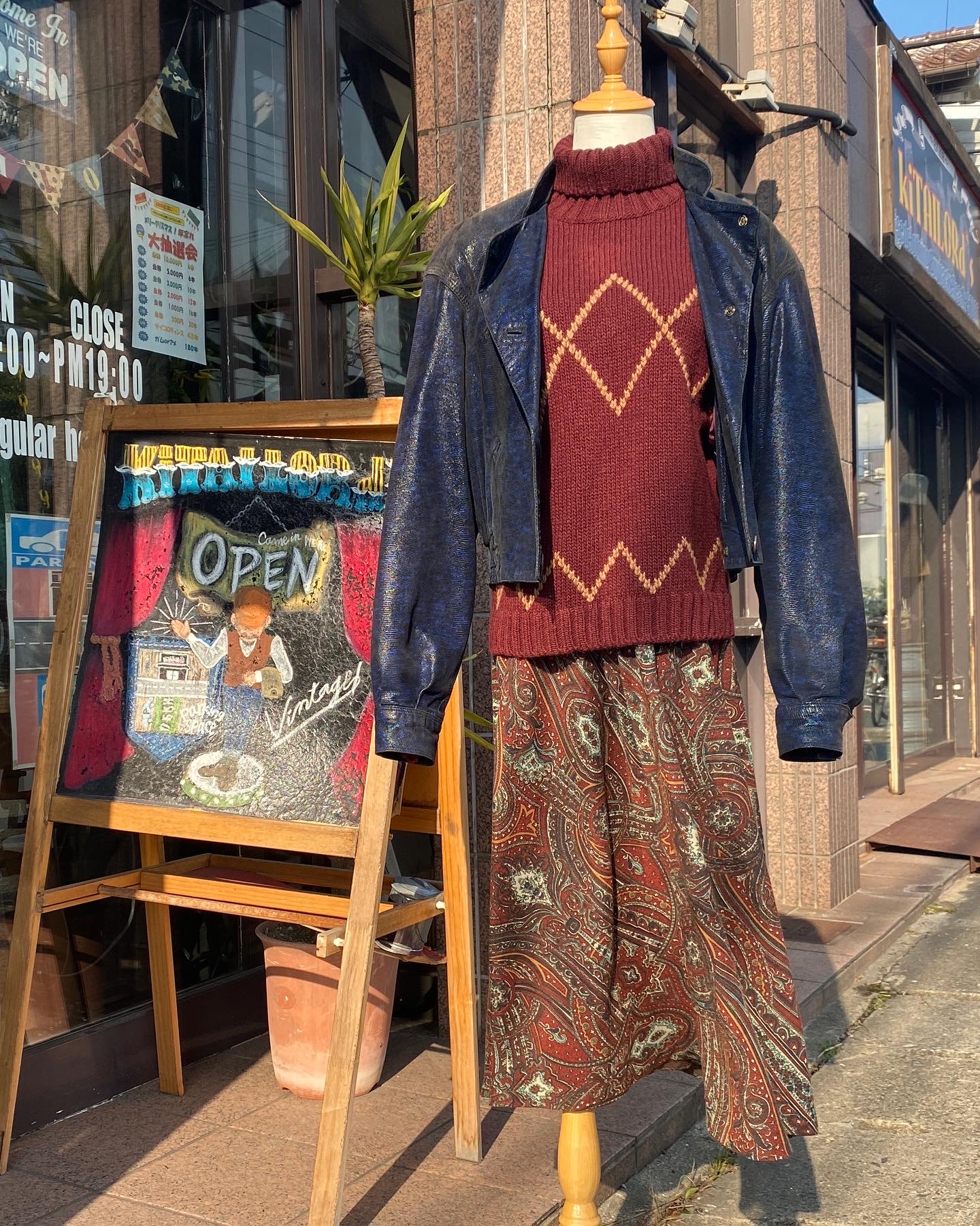 2022.12/28 ⛅️ 年内営業残り3日…クールな女性に💃🏻