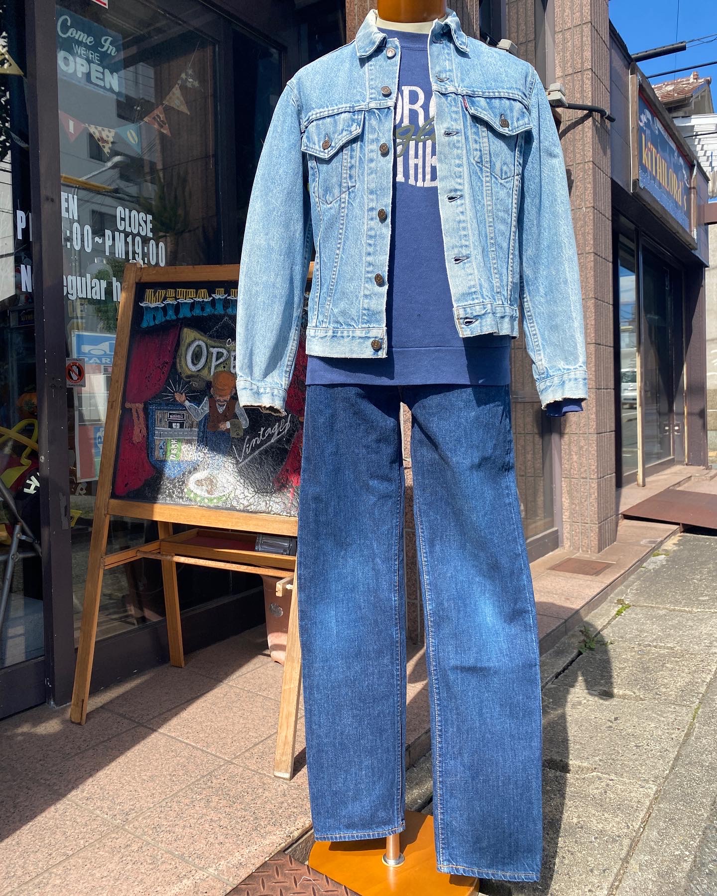 2022.10/19 🌤 デニムonデニム…濃淡をつけて🕺🏻