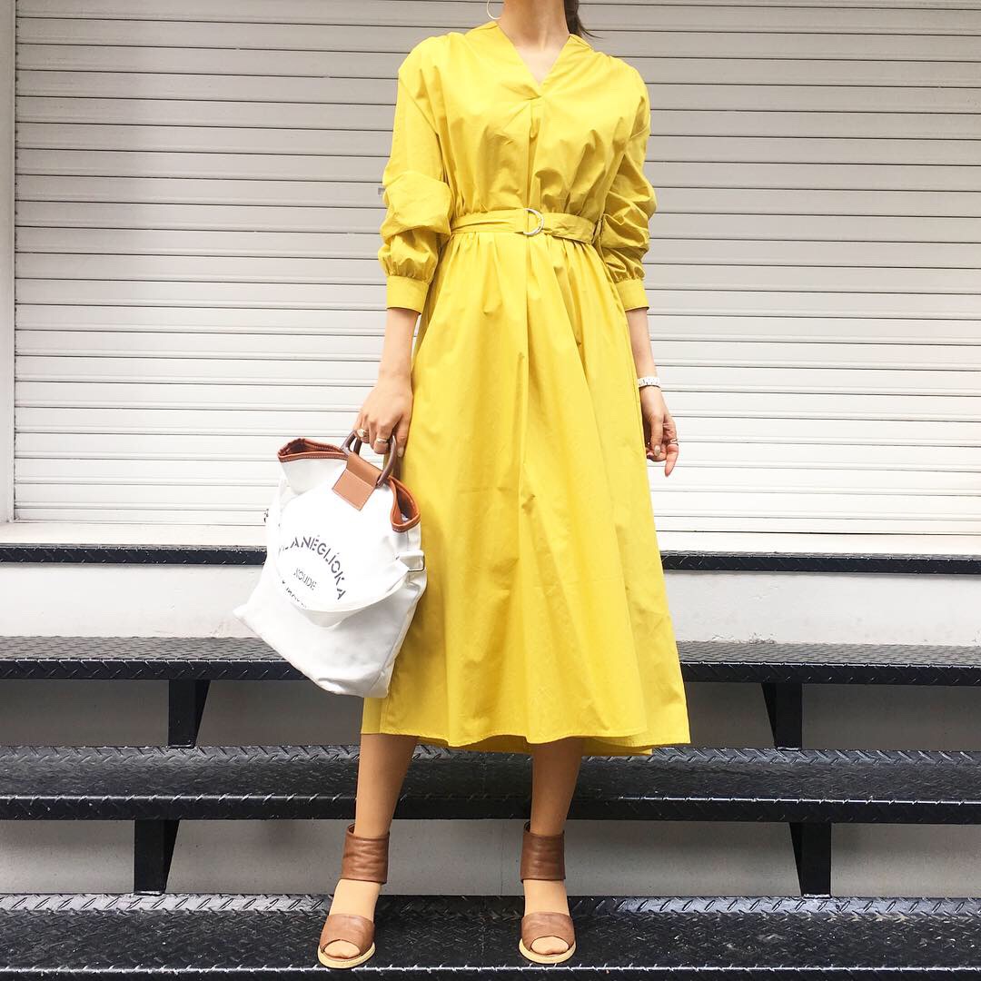 パッと目を惹くイエローの大人ワンピース♪ 【5color ¥3990】