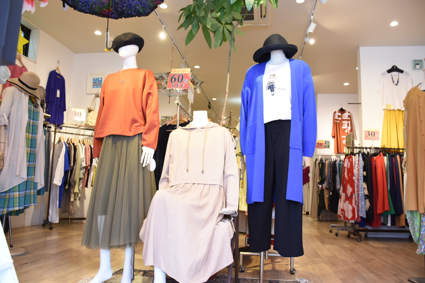 ９月は、ファッションの秋到来です😊