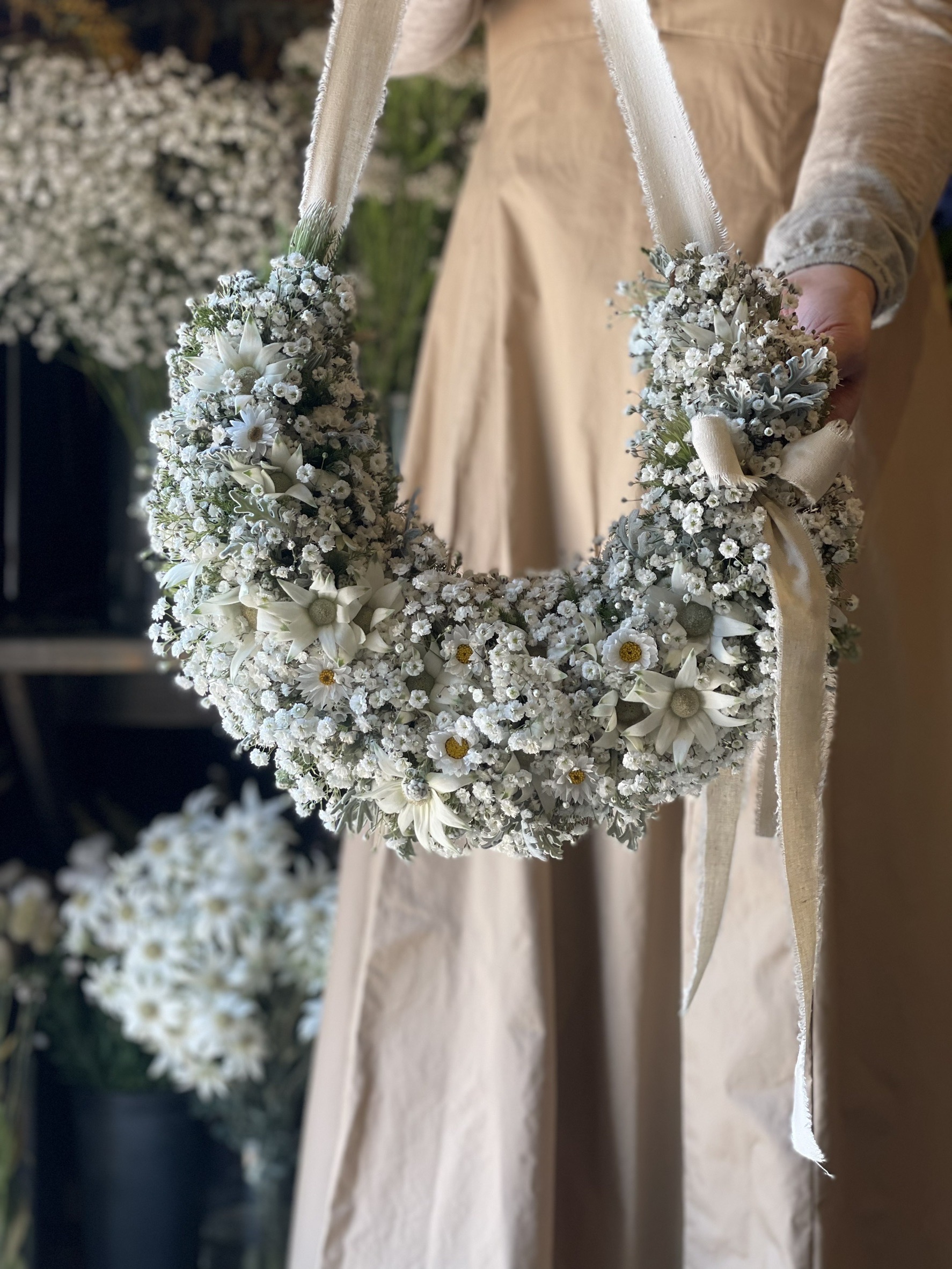 □白花　ribbon wreathe（4/16〜5/31）