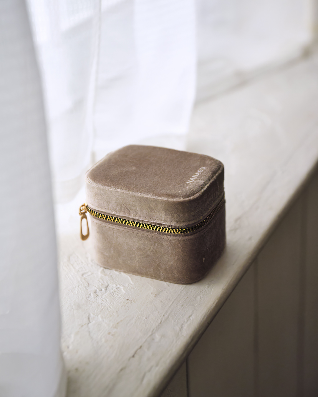 【INSTAGRAM 10万人フォロワー記念ノベルティーキャンペーン】