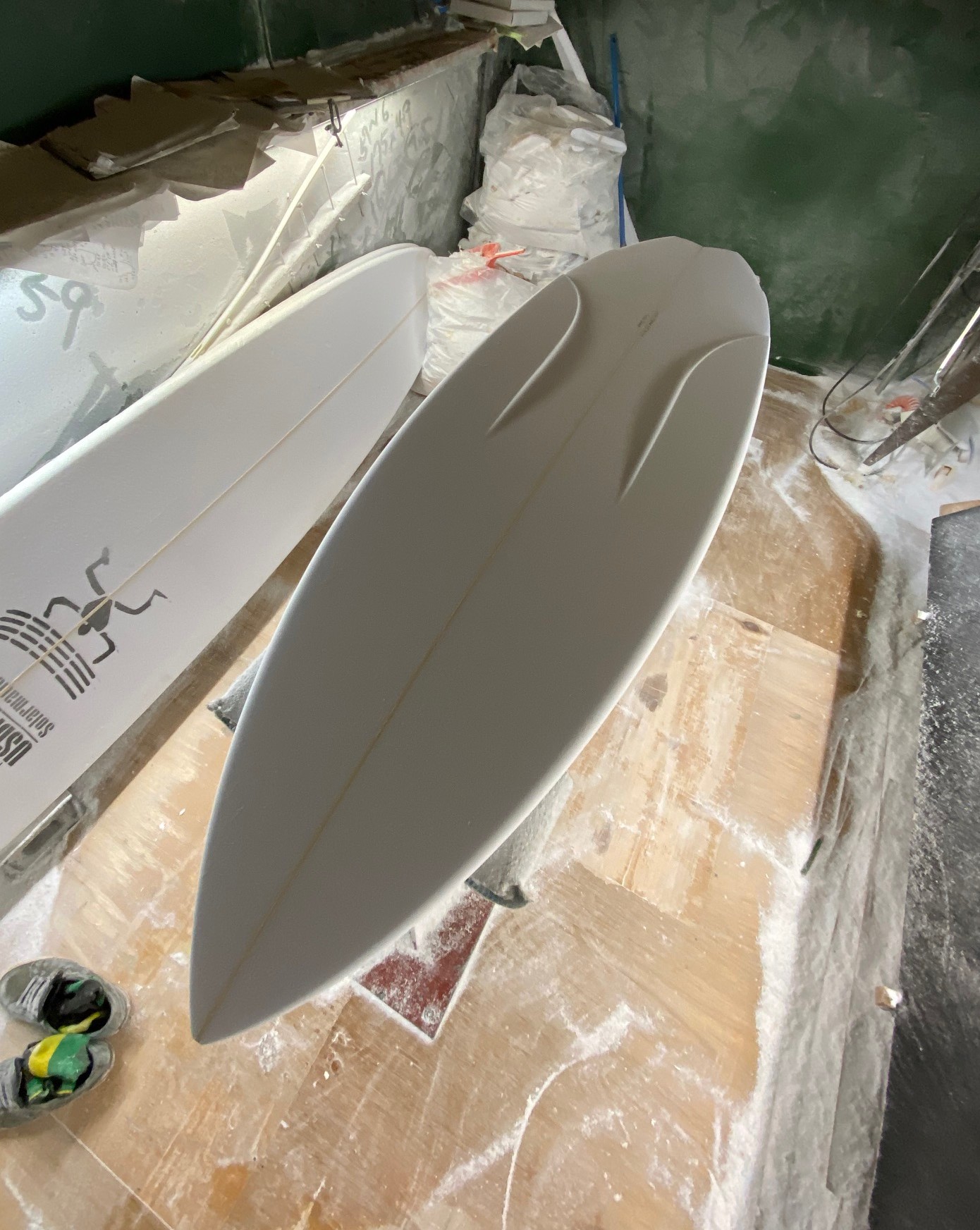 TOSHI SHAPE HAND MADE 100%