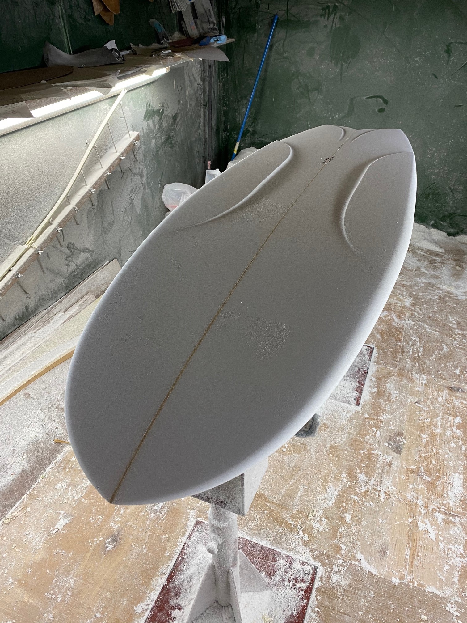 TOSHI SHAPE HAND MADE 100%