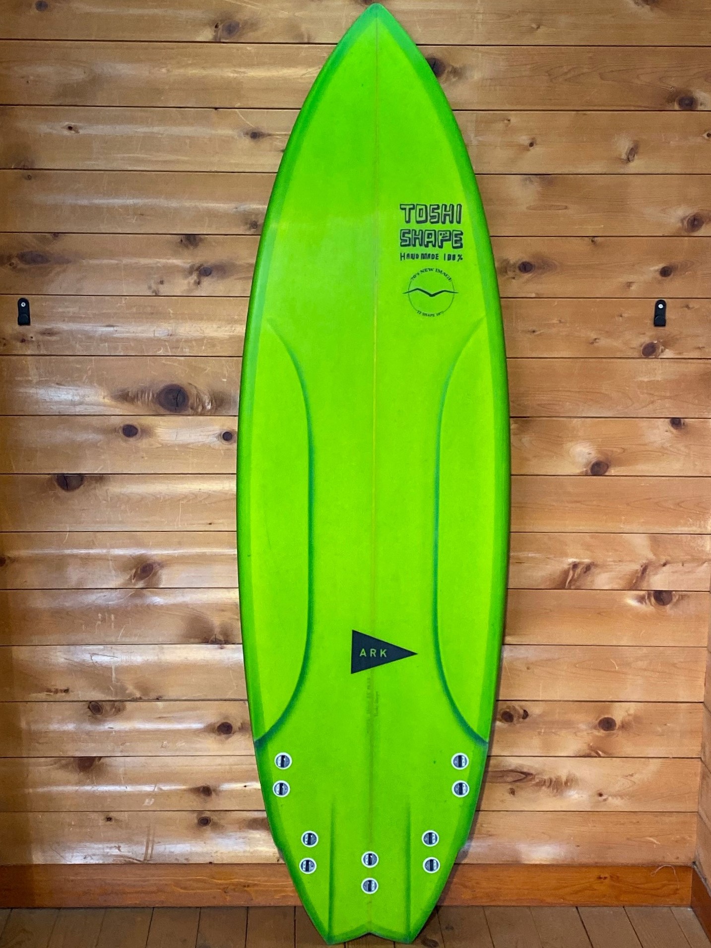 TOSHI SHAPE HAND MADE 100%