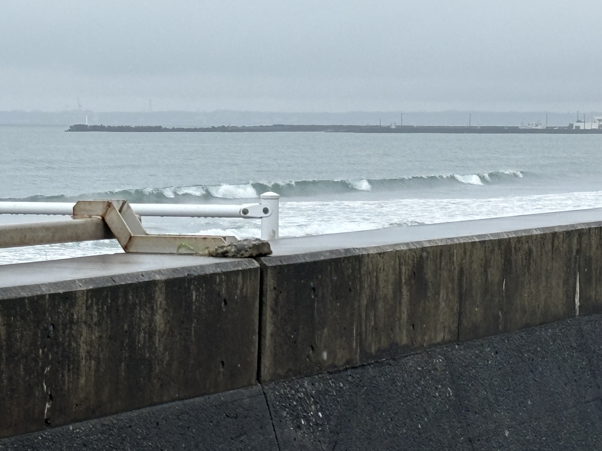 片浜の波情報