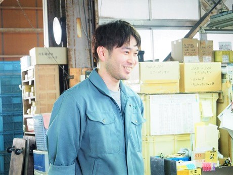 フジノスの製造部・男性スタッフに聞いた！　ミルクポットへの愛情♪