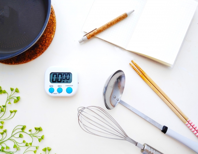 フライパンの「くっつかない！を長持ちさせる」には？調理器具の素材に注意‼
