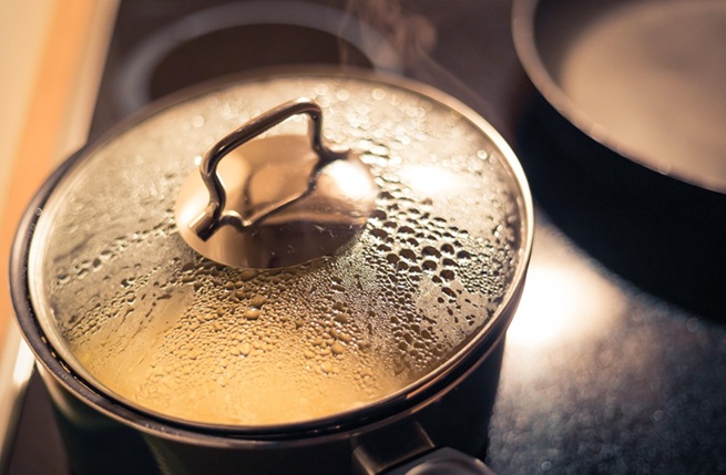 新築祝いに鍋はだめ?実際の声と贈るときのポイント