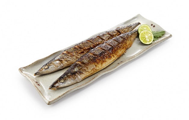 さんまをIHフライパンで美味しく！臭いを抑え片付けも簡単にするプロ直伝の焼き方をご紹介