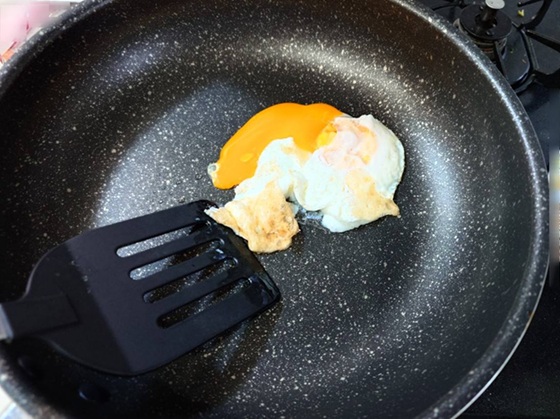 マーブルコートは有害?鍋・フライパンの安全性や正しい選び方を徹底解説