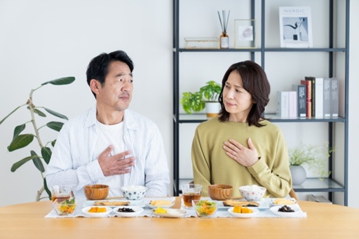 暑い季節で食欲がなくなる理由と対策について