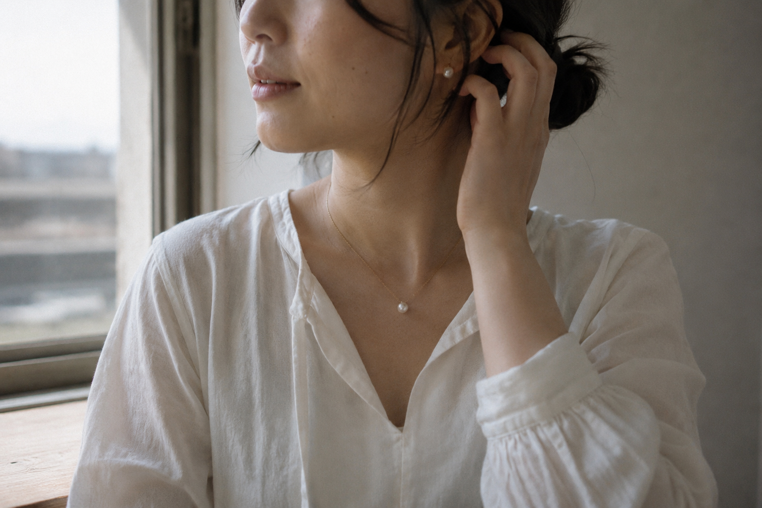 真珠は普段使いできる？  毎日の服に合わせる3つのヒント