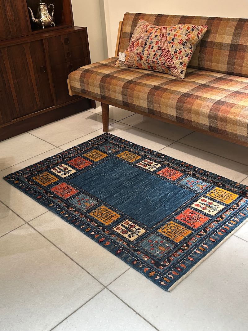 Gabbeh & Kilim 絨毯展　19日まで　開催中！　＜120*80cm　-２＞