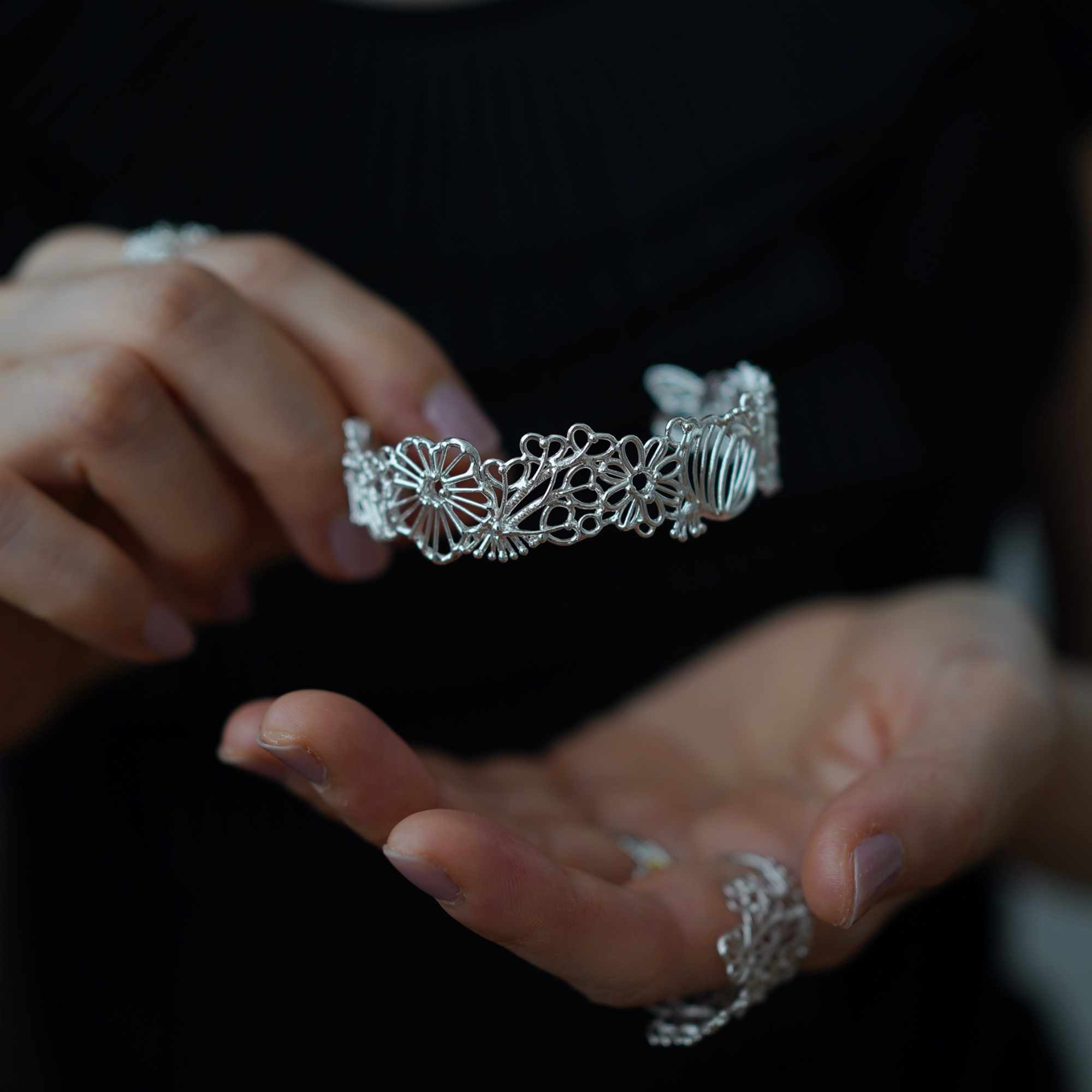 アクセサリー michiko □美品□ MICHIKO LONDON ミチコ ロンドン SV925 ラインストーン