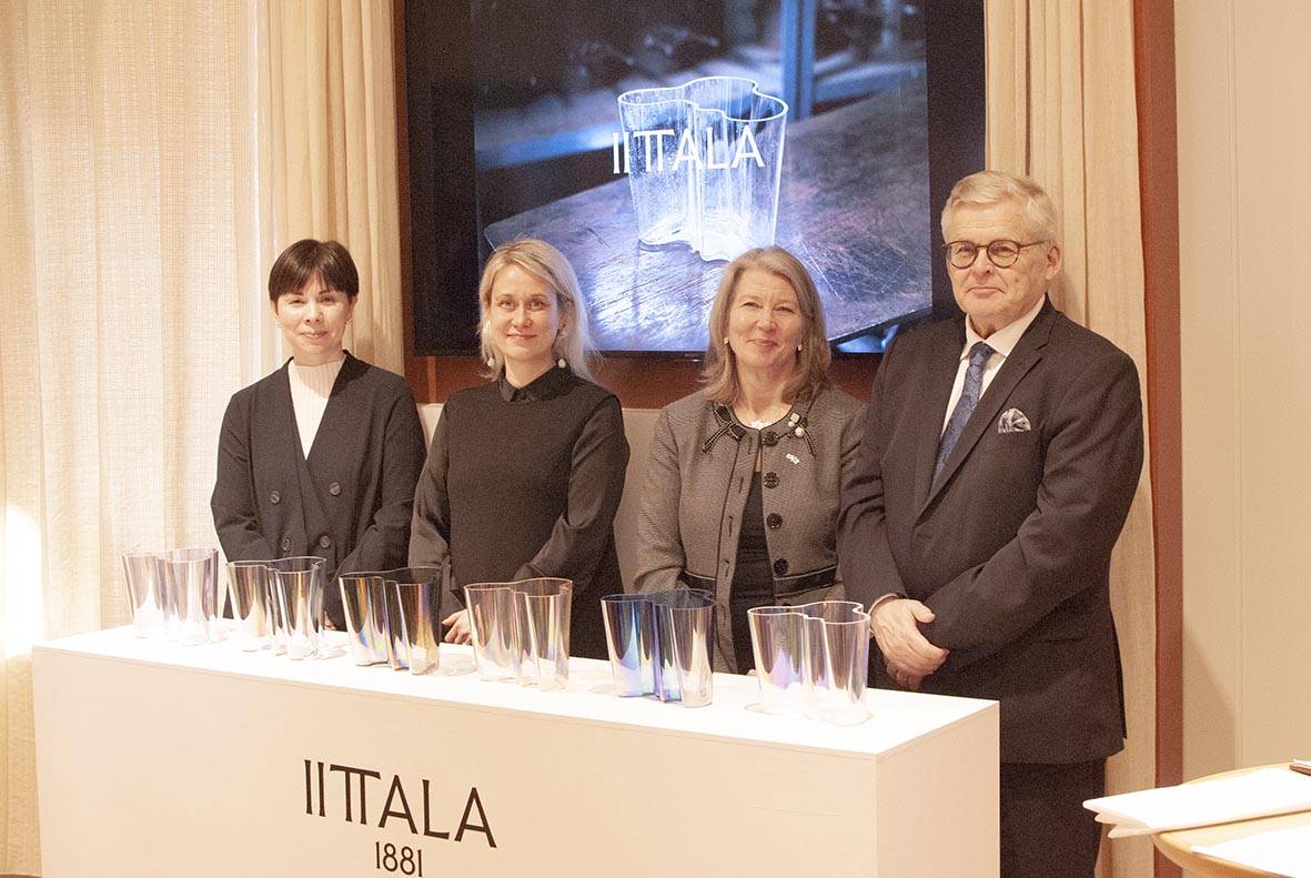 フィンランド大使館で行われたイッタラ「アアルトベース」90周年記念イベントをレポート。