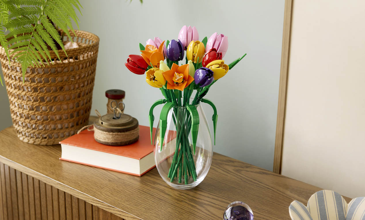 植物の美しさをレゴで楽しむ。レゴ®ボタニカル新商品4種が2026年元日に発売！