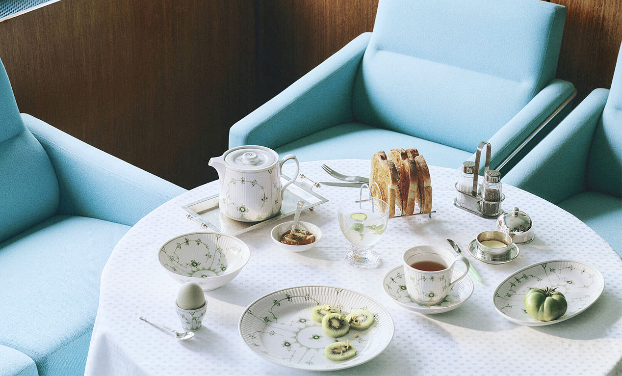 【ロイヤル コペンハーゲン】アルネ ヤコブセンが愛したグリーンのコレクション登場!