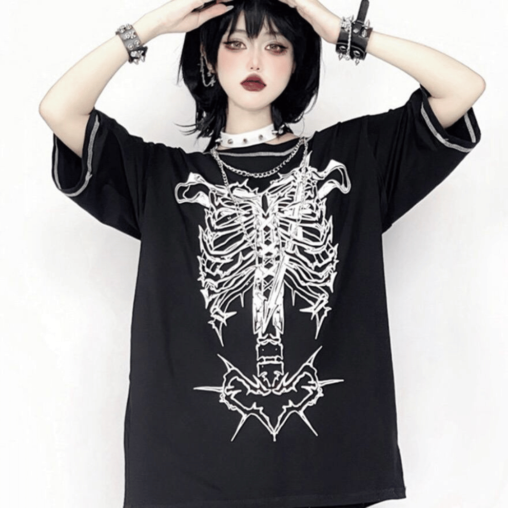 サブカル系Tシャツコーデ3選|地雷系・グランジ・ストリートで着回す方法