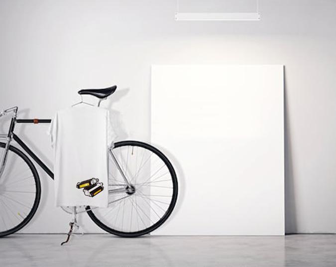 自転車好きのための光るpedalTシャツを自転車カフェ「 Bike Cafe FB」で展示中です。