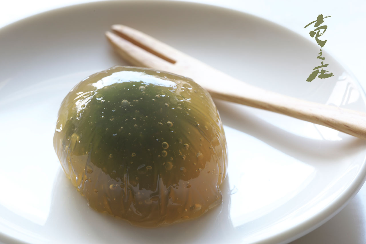 【新レシピ紹介！】琥珀色した「葛まんじゅう」～お茶の餡子で～