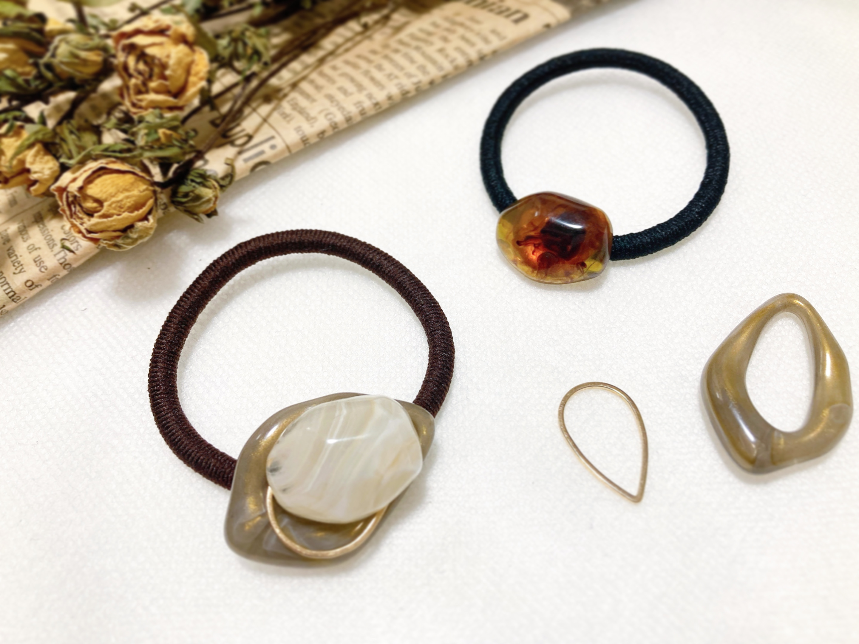 【４way！ 新しいヘアゴム・ヘアレット】