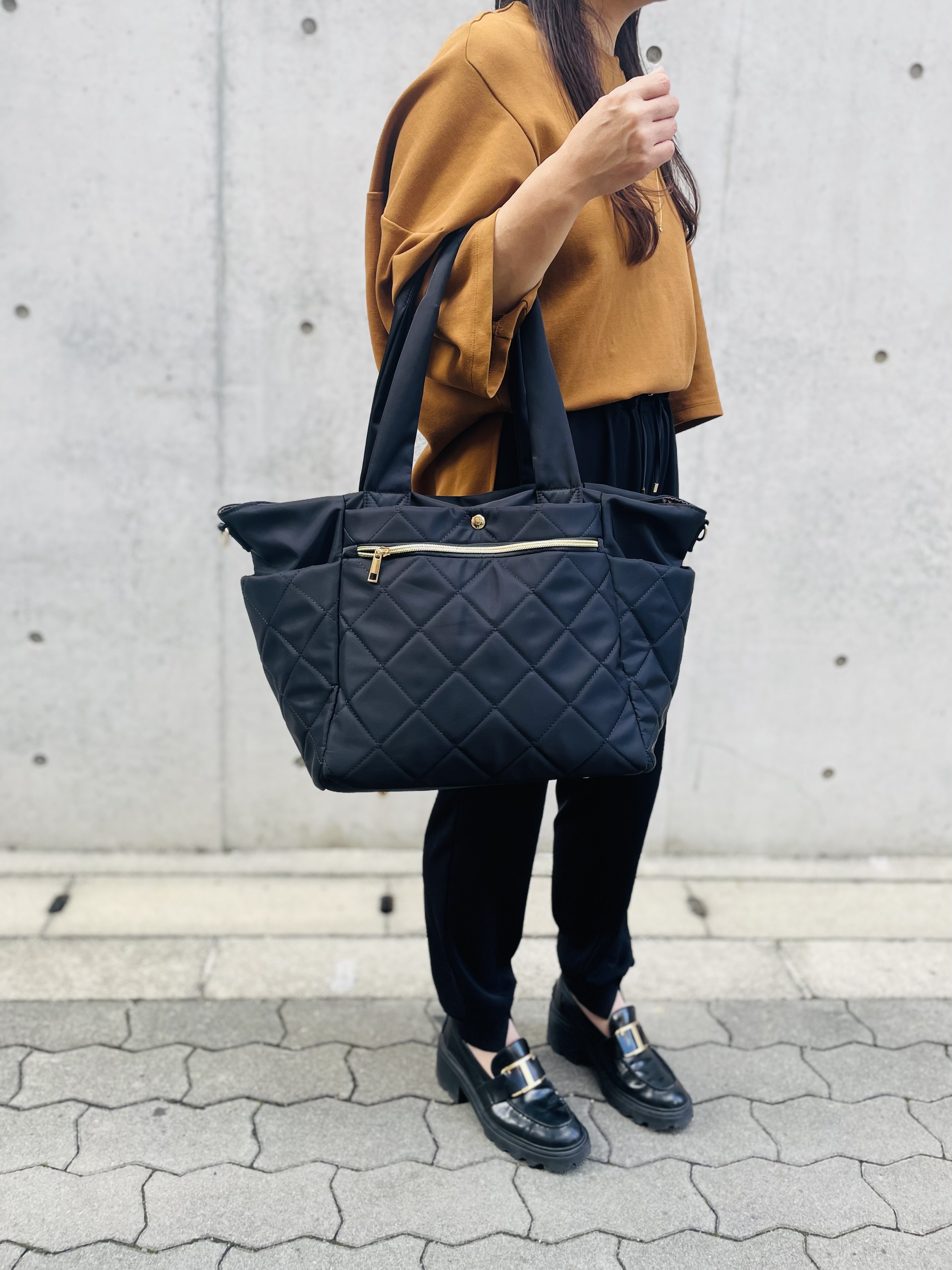 【新作】毎日に寄り添う、軽くて上品なキルティングトート。