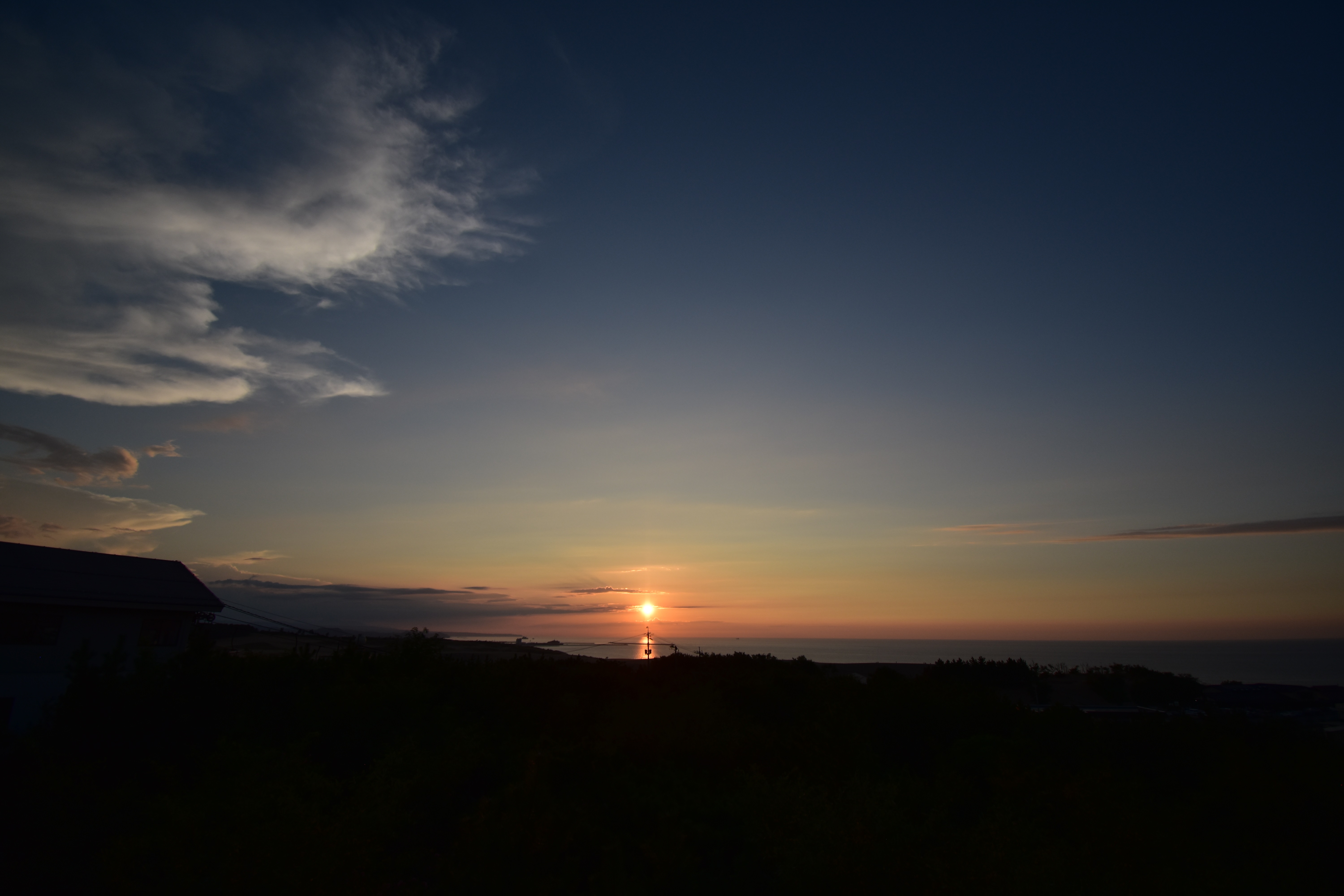 夕日がいい感じですね～♪