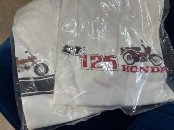 ハンターカブとダックスTシャツのLサイズ入荷しました。