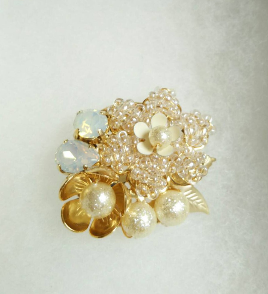 アクセサリー作家 DAHLIA