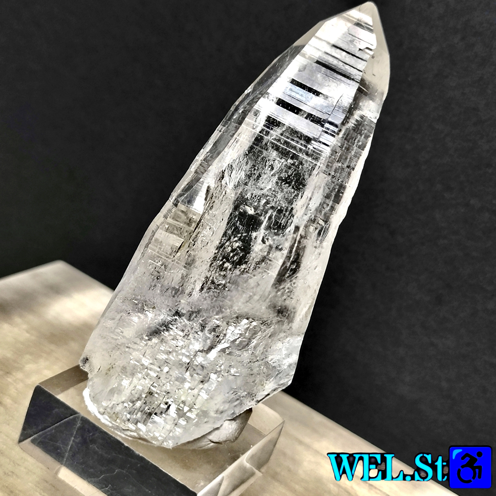 超希少 カイラス産ヒマヤラ水晶 ポイント原石✨