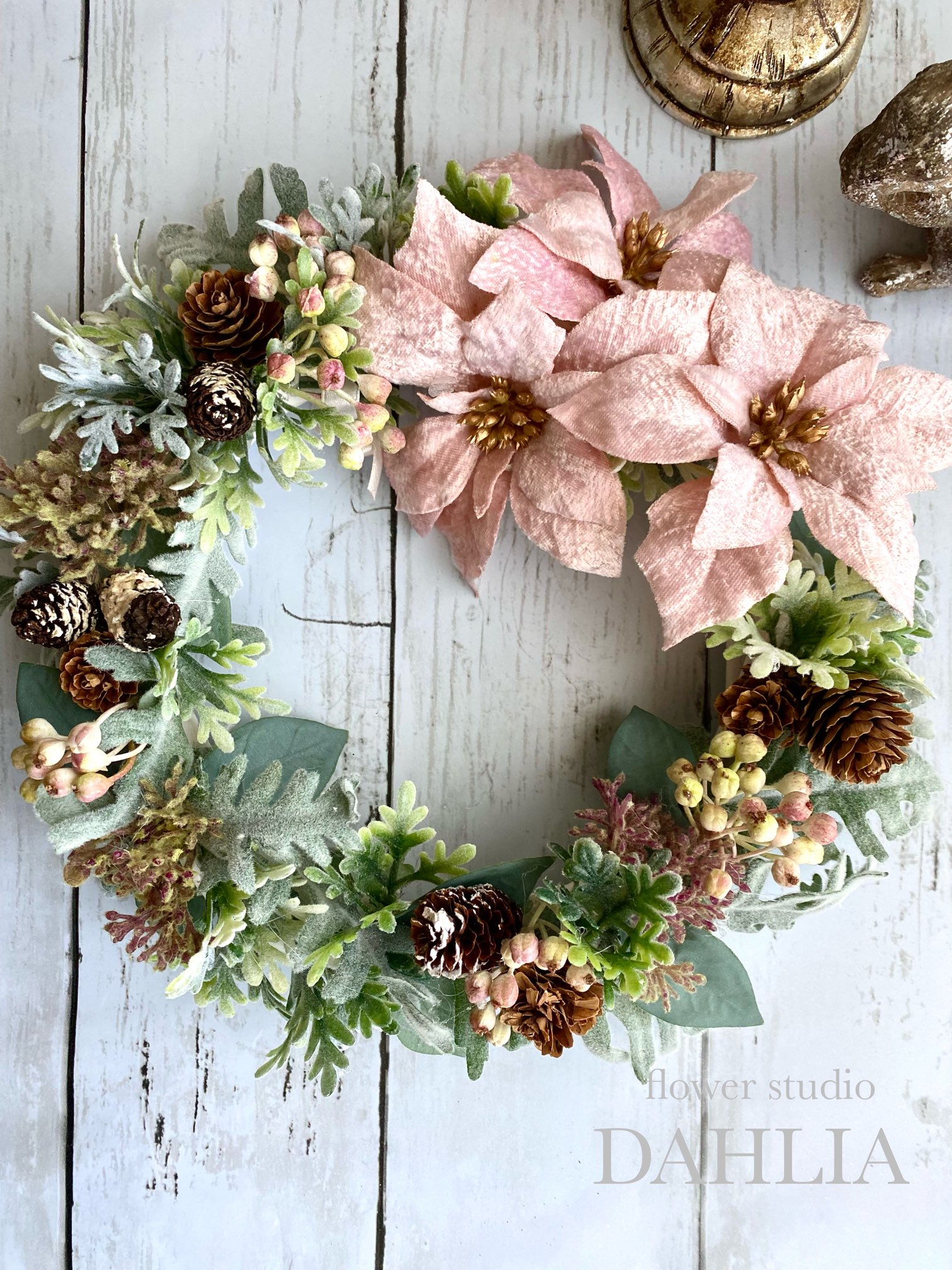 アーティフィシャルフラワー 造花 ピンクのポインセチア クリスマスリースのご紹介🌹
