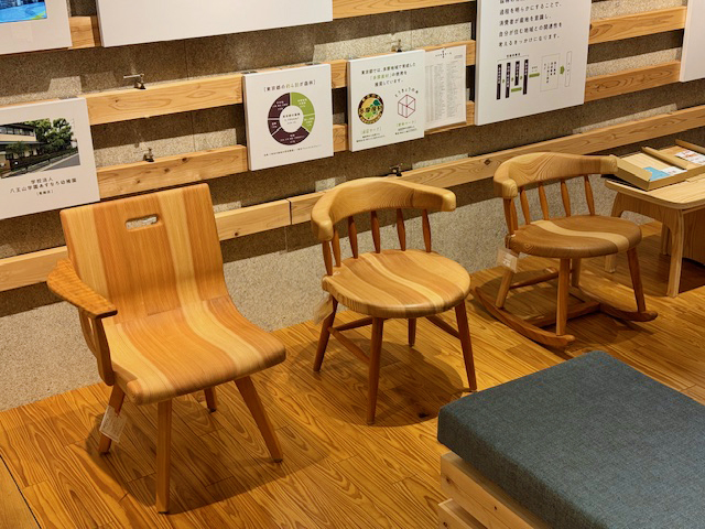東京・新宿MOCTIONにて新作・コティチェア含むG.WORKSの椅子３脚展示中