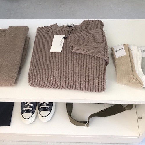 AURALEEのニット＆パンツ