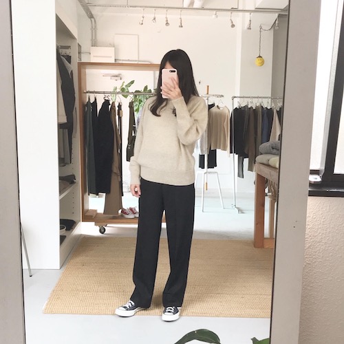 PhlannelのパンツとPHLANNEL SOLのニット。